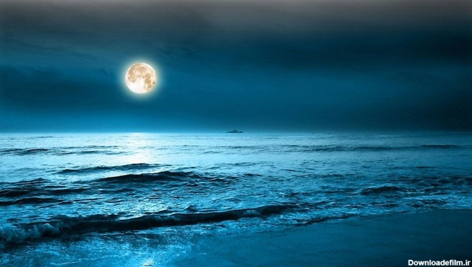 عکس هایی از رقص نور ماه روی امواج دریا