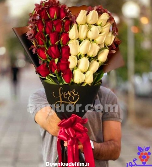 دسته گل دلسا عاشقانه ای با گل های رز