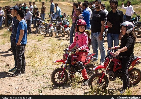 رقابت های موتور کراس جام جاده ابریشم در قزوین | خبرگزاری فارس