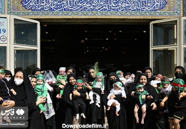 تصاویر عزاداری مادرانه برای نوزاد کربلا | همخوانی مادران در عزای حضرت علی اصغر (ع) در حرم امام رضا (ع) را ببینید