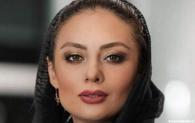 بازیگران زن ایرانی و دخترش لب دریا/ عکس