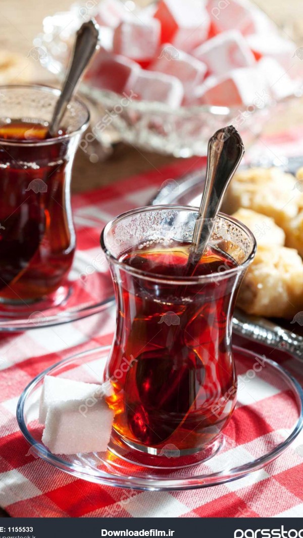 چای سنتی ترکی با شیرین سنتی شرقی 1155533