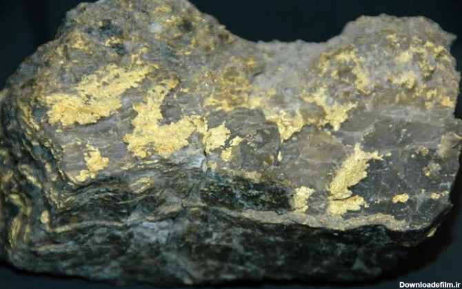 چه سنگ هایی نشانه وجود معدن طلا هستند؟