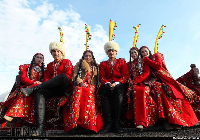 لباس محلی اقوام ترکمن از زیباترین لباس‌های محلی ایران