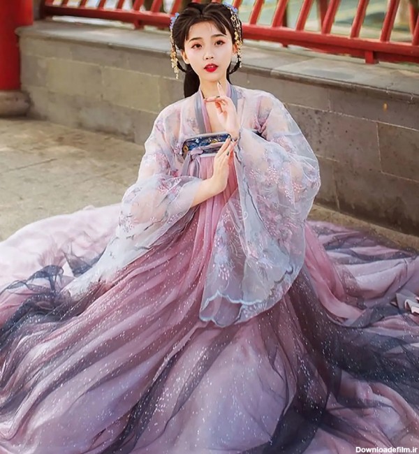 یک لباس سنتی چینی🇨🇳(هانفو)🇨🇳 - عکس ویسگون