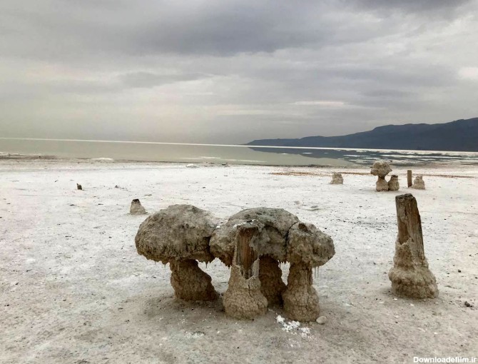 تصاویر دریاچه ارومیه در 11 آذرماه/ دریاچه هنوز جان دارد اما حق آبه ...
