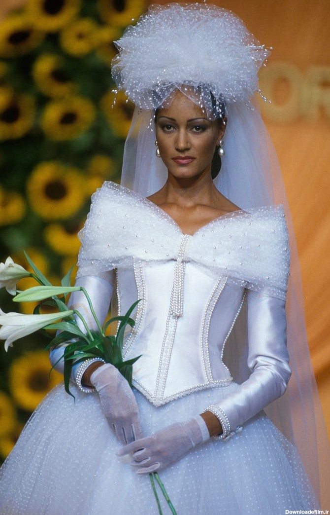 نگاهی به تحول در طراحی و مدل لباس عروس طی 100 سال گذشته - اجاره ...