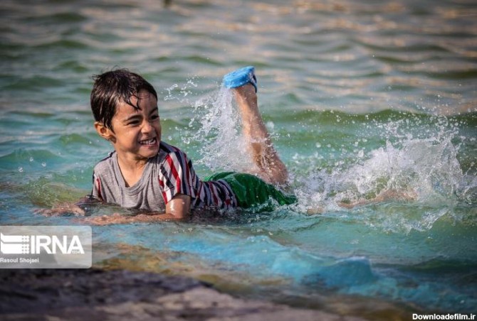 آب‌ بازی تابستانه‌ی کودکان در اصفهان - بهار نیوز