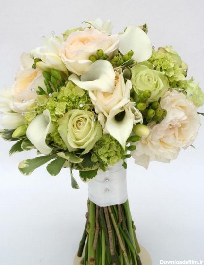 دسته گل های زیبای عروس با گل های سبز و سفید فانتزی