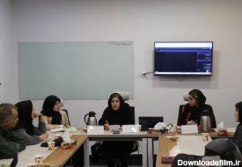 نشست بررسی وضعیت اشتغال زنان مهاجر افغانستانی در ایران: چه کسی به تو گفت درس بخوانی؟