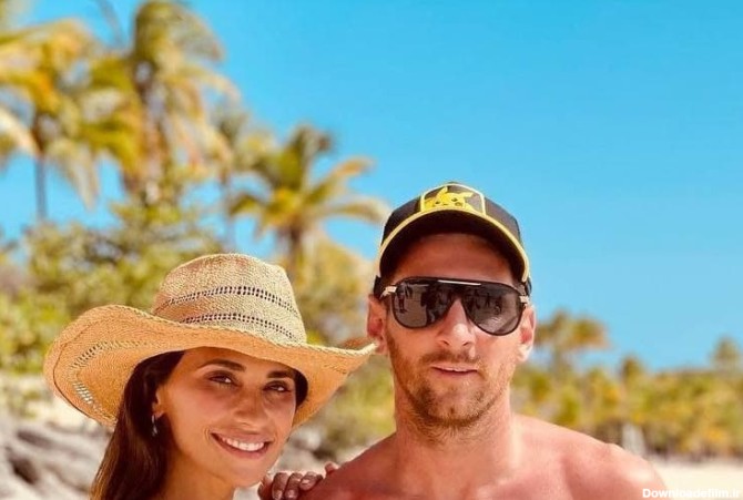 عکس؛ مسی و همسرش در در آخرین روزهای تعطیلات | فوتبالی