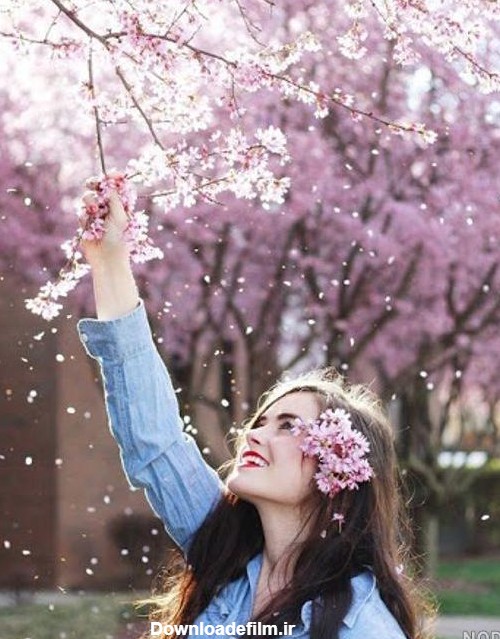 عکس دختر زیبا در فصل بهار - عکس نودی