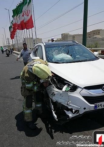 فرارو | (تصاویر) تصادف مرگبار موتورسیکلت و چهار خودرو در تهران