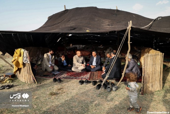 عکس قالیباف در سیاه چادر عشایر - جهان نيوز