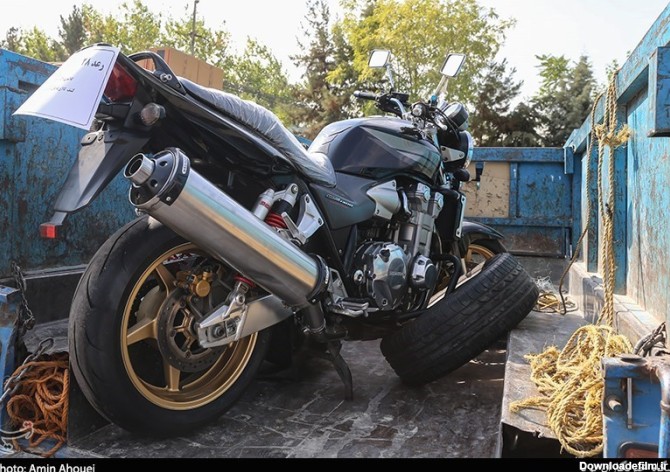 تهران| موتورسیکلت 600 میلیون تومانی توقیف شد+ تصاویر - تسنیم