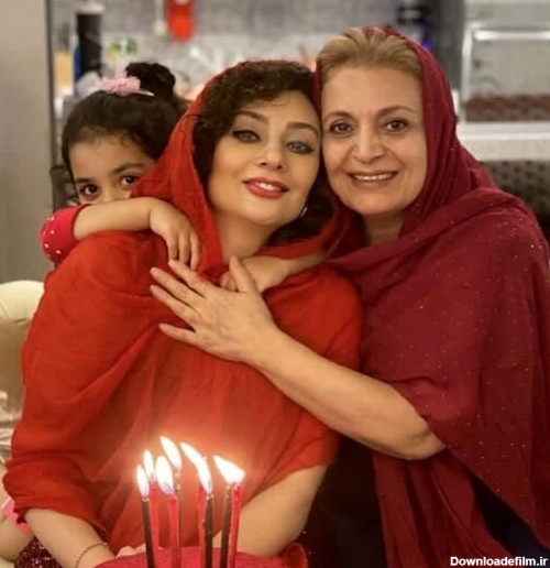 یکتا ناصر در کنار مادر و دخترش + عکس - خبرآنلاین