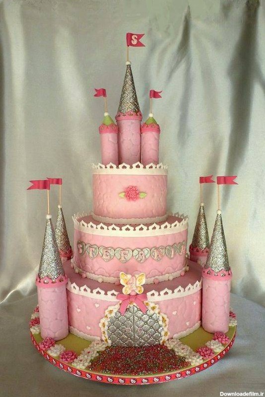 مدل کیک قلعه ای دخترانه برای تولد