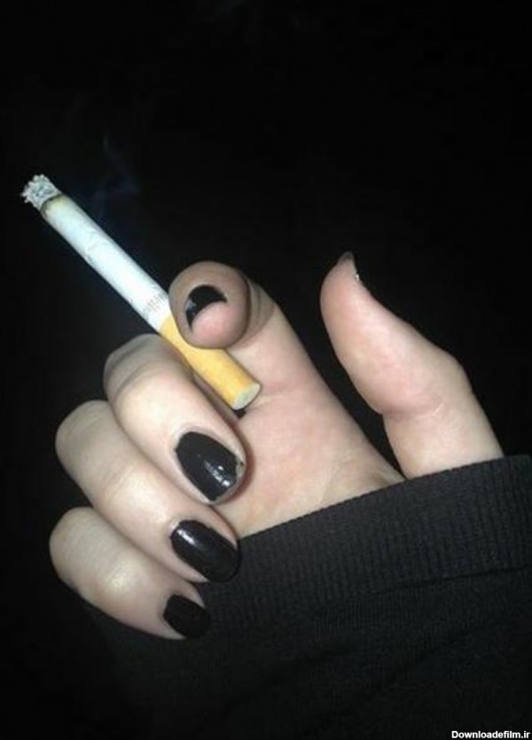 عکس دخترونه با سیگار