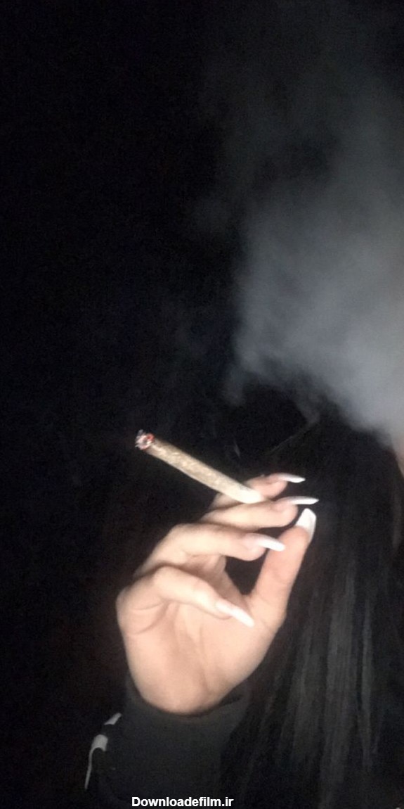 عکس دخترونه سیگار