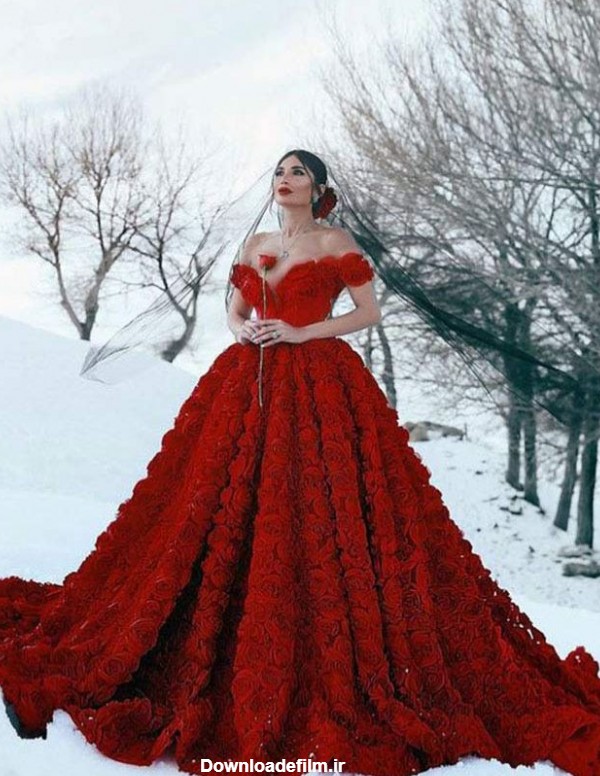 عکس دختر با لباس قرمز برا پروفایل