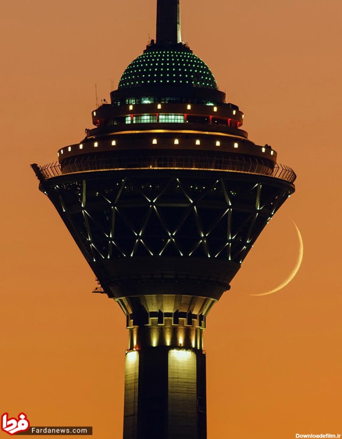 عکس زیبای نشنال جئوگرافیک از برج میلاد در شب