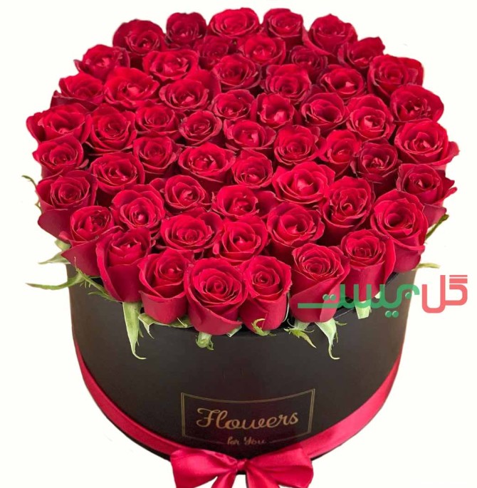باکس گل 50 شاخه رز قرمز ویدا | سفارش باکس گل بزرگ و شیک رز