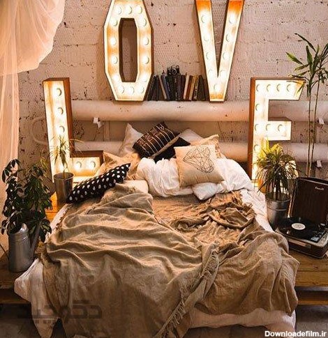 عکس نوشته عاشقانه روی تخت خواب
