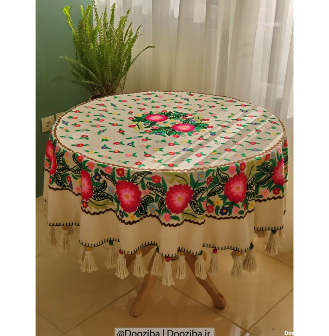 رومیزی گرد (میز خاطره) گلدوزی شده با دست طرح ابیانه - دوزیبا