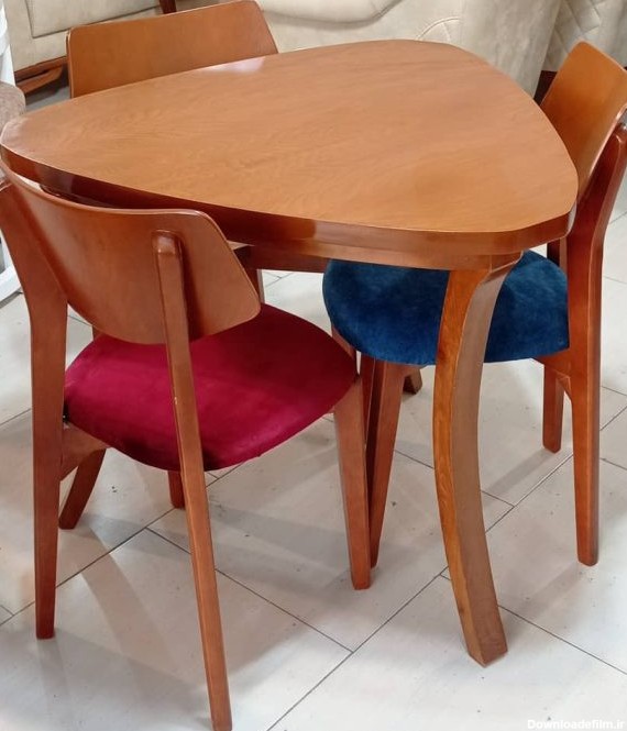 صندلی مدل اسپانیش و میز مدل سه گوش | چوب شاهان | میز و صندلی ناهارخوری کرج | میز و صندلی کرج | میز و صندلی غذاخوری کرج | تولید کننده میز و صندلی | صنایع چوبی شاهان