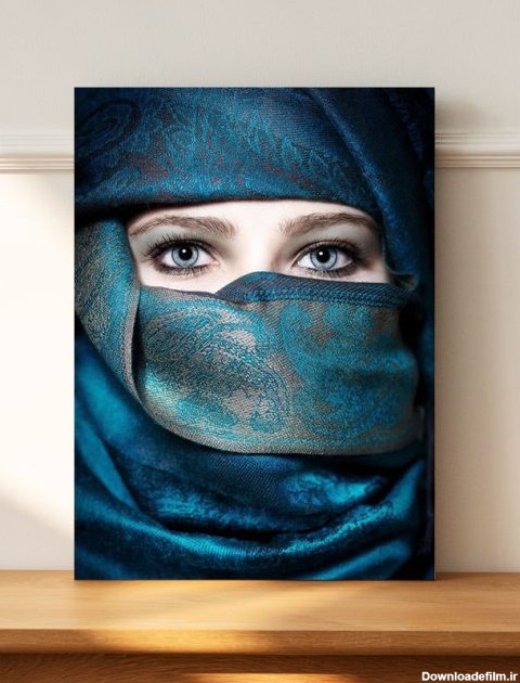 تابلو پذیرایی حجاب استایل روسری و چشم آبی عکس دختر با حجاب
