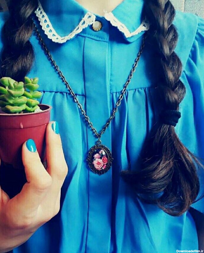 دختری با موهای بافته - عکس ویسگون