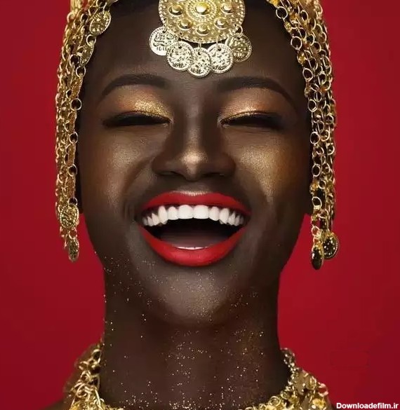 مدل زن سیاه پوست | مدلی که جهان را شگفت‌زده کرد