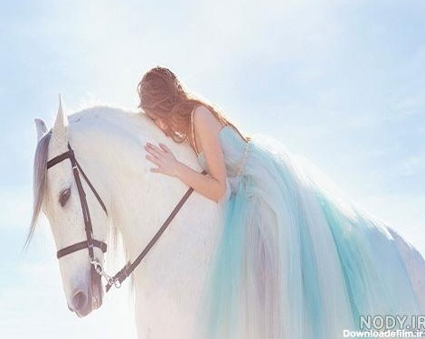 دانلود عکس اسب و دختر برای پروفایل