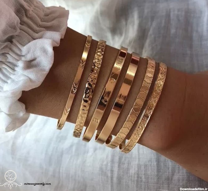 photo 2023 10 02 10 19 07 - معرفی محبوب ترین مدل های دستبند طلا زنانه