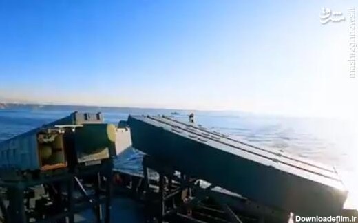 تصویری از لحظه پرتاب موشک کوتاه‌برد شناورهای تندروی سپاه