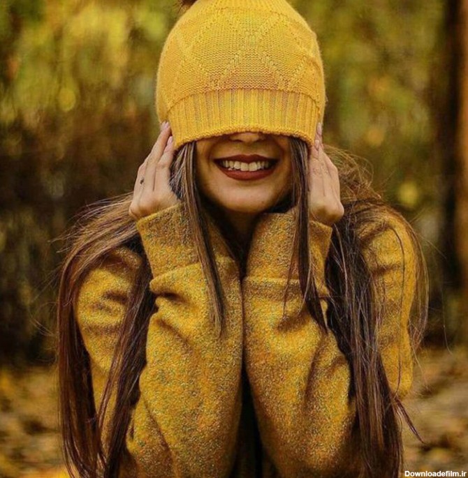 عکس پروفایل دخترونه دختری با کلاه بافتنی زرد - دانلود رایگان ...