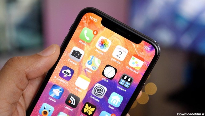 عکس ادمک بالای گوشی ایفون ios 14