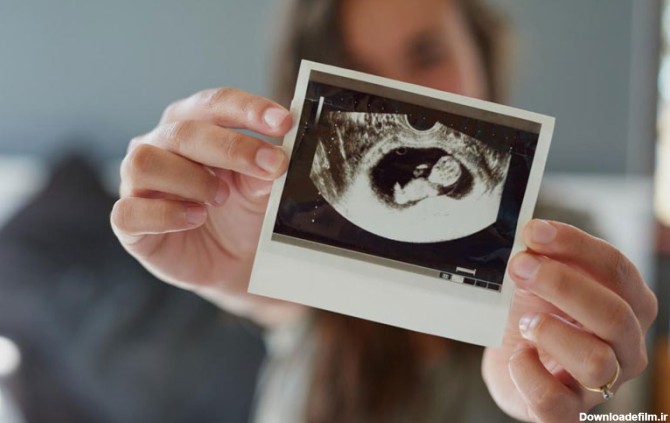 در سونوگرافی هفته 12 بارداری جنین کامل دیده می‌شود و می‌توانید صدای ضربان قلب را بشنوید.