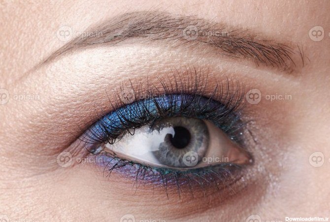 دانلود عکس چشم آبی زیبا از نزدیک آرایش روشن | اوپیک