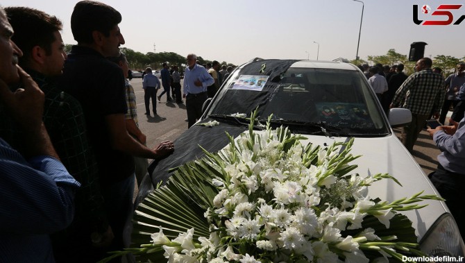 عکس و فیلم از خاکسپاری قربانیان حادثه قطار در یزد