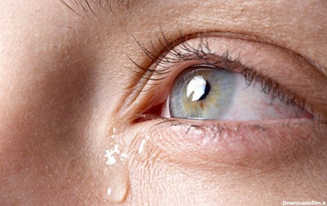 دلیل اشک ریختن موقع گریه کردن چیست؟
