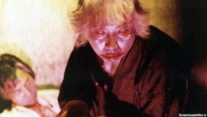 زامبی با صورتی خونین در فیلم A Monstrous Corpse