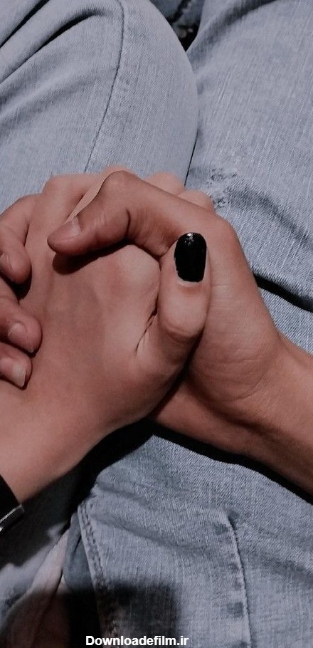 عکس دست عاشقانه فیک طبیعی