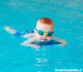 بهترین سن آموزش شنا برای کودکان + نکات ایمنی مهم