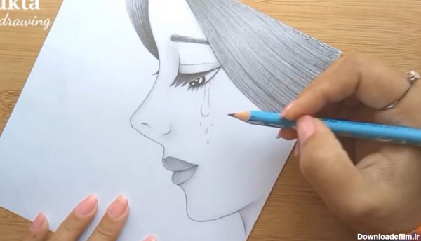 آموزش نقاشی سیاه قلم / طراحی دختر غمگین و گریان