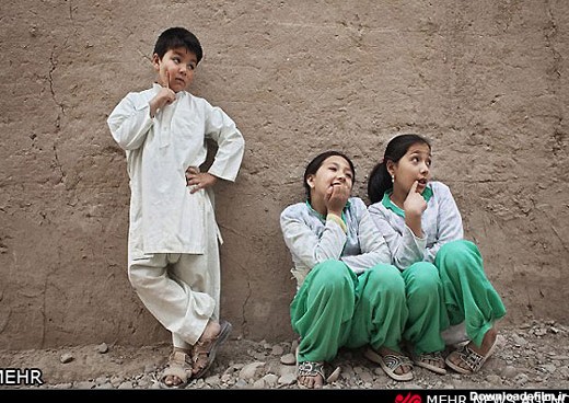 عکس: دختران افغان در لباس پسربچه ها‎