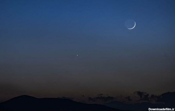 هلال ماه در میهمانی ناهید - ستاره‌شناس