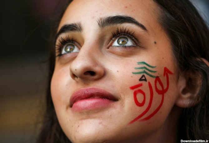 زنان در اعتراضات لبنان: انقلاب ما فمینستی است (+عکس)