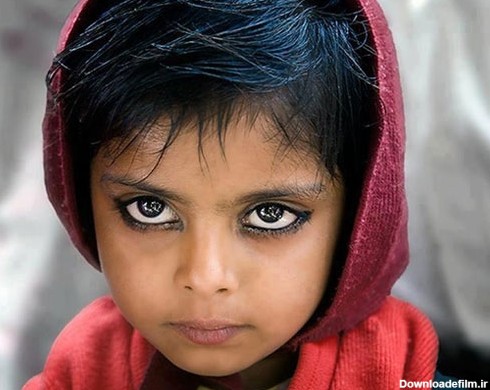 آخرین خبر | عکس/ این دختر زیباترین چشم های دنیا را دارد!
