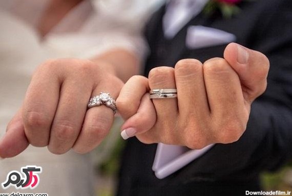 17 ژست زیبا عکس با حلقه ازدواج